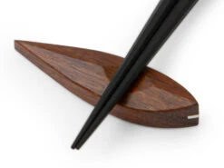 Essstäbchen Ablage Tsuyoi Te Shitan, Rosenholz -Geschirr Discounter essstaebchen ablage tsuyoi te shitan rosenholz 1