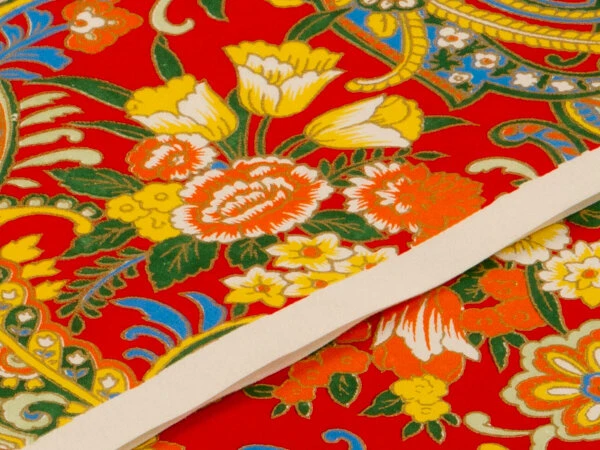 Japanpapier Chiyogami, Blumenstrauß Auf Rot 5 Japanpapier Chiyogami, Blumenstrauß Auf Rot – Bild 3