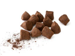 La Praline Schokopralinen Salz-Karamell -Geschirr Discounter la praline schokopralinen salz karamell 1